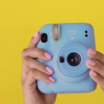 ¿Cómo funciona una cámara de fotos instantánea?